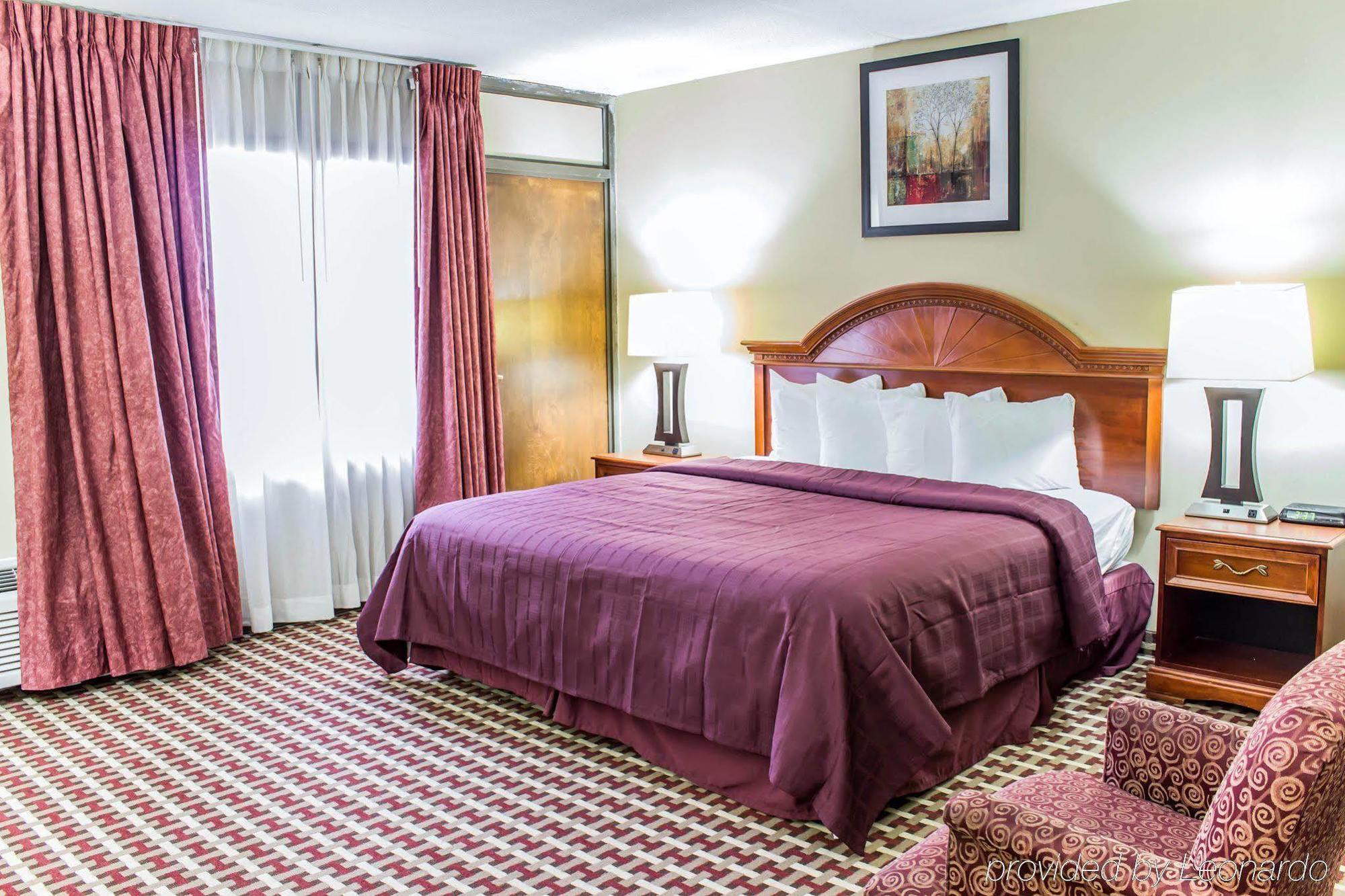 Quality Inn & Suites Fayetteville Zewnętrze zdjęcie